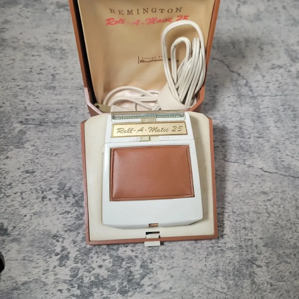 Remington Roll-A-Matic 25 Electric Razor and Case w/ Cord Vintage WORKS! Tested